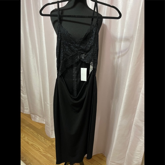 Black lace midriff slip dress - Picture 4 of 8